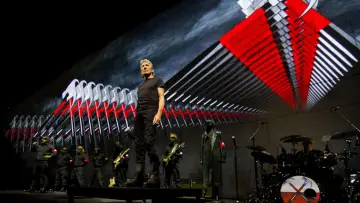 Задник до фільму "Roger Waters: The Wall" #456703