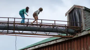 Задник до фильму"Дракон Піта" #431864