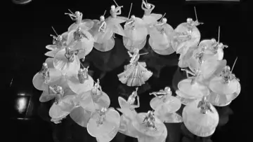 Задник до фильму"Gold Diggers of 1933" #1096063