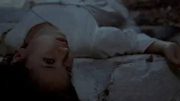 Задник до фильму"여고괴담 3: 여우계단" #746647
