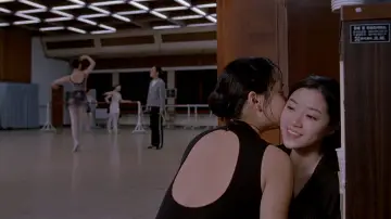 Задник до фильму"여고괴담 3: 여우계단" #746649
