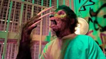 Задник до фільму "The Marsupials: The Howling III" #491985
