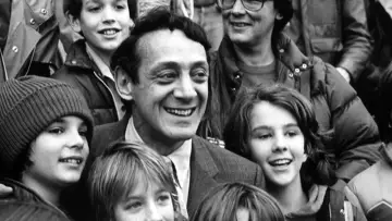 Задник до фільму "The Times of Harvey Milk" #399179