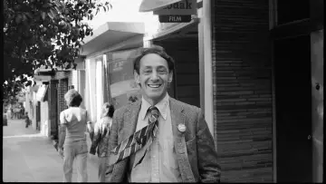 Задник до фільму "The Times of Harvey Milk" #399180