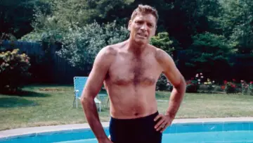 Задник до фильму"The Swimmer" #1031222