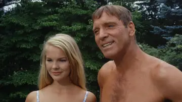 Задник до фильму"The Swimmer" #392970