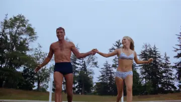 Задник до фильму"The Swimmer" #392973
