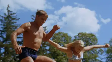 Задник до фильму"The Swimmer" #392974
