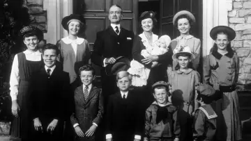 Задник до фильму"Оптом дешевше" #930557