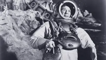 Задник до фильму"First Men in the Moon" #429146