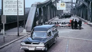 Задник до фильму"Funeral in Berlin" #364771