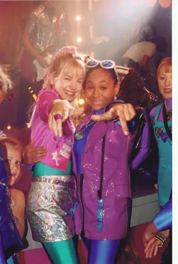 Постер до фільму "Zenon: Girl of the 21st Century" #1860045