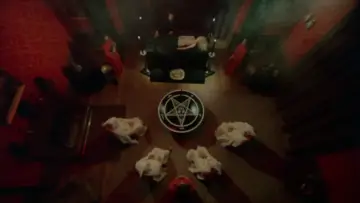 Задник до фильму"The Satanic Rites of Dracula" #1045676
