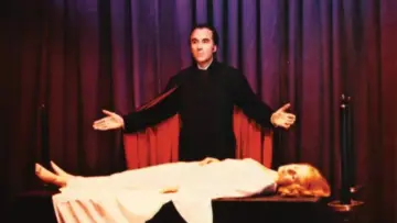 Задник до фильму"The Satanic Rites of Dracula" #1045681