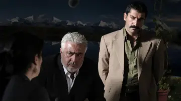 Задник до фильму"Ejder Kapanı" #709888
