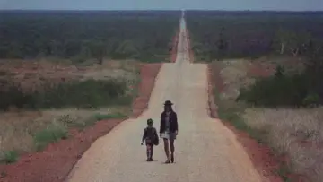 Задник до фильму"Walkabout" #897527