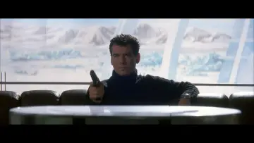 Задник до фильму"007: Помри, але не зараз" #602423