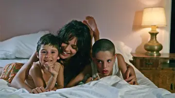 Задник до фильму"La prima cosa bella" #989097