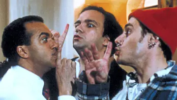 Задник до фильму"Les Trois Frères" #250202