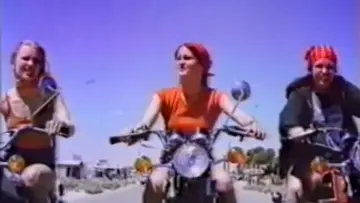 Задник до фільму "Cycle Vixens" #1522174
