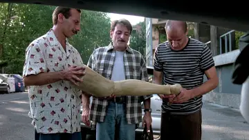 Задник до фільму "Tre uomini e una gamba" #747345