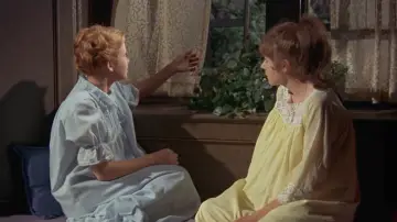 Задник до фильму"The Trouble with Angels" #1062520