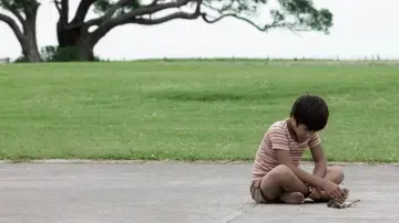 Задник до фильму"Boy" #220610