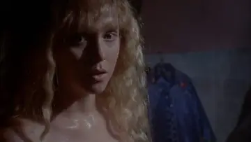 Задник до фильму"Hello Mary Lou: Prom Night II" #450597