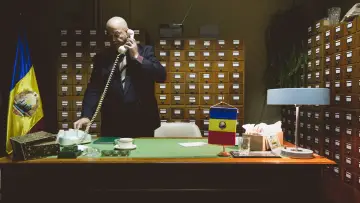 Задник до фільму "Chuck Norris vs Comunism" #1587327