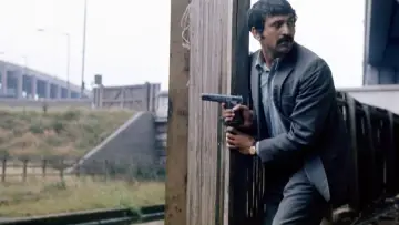 Задник до фільму "Gangsters" #686523