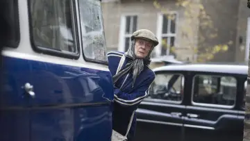 Задник до фильму"The Lady in the Van" #289049