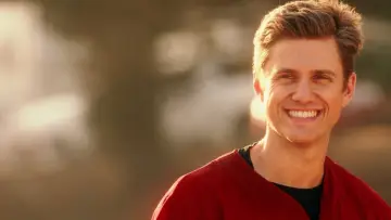 Задник до фильму"Undrafted" #501082