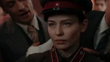 Задник до фильму"Незламна" #224892