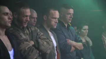 Un Français постер