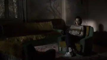 Задник до фильму"Персональний покупець" #349724