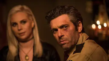 Задник до фильму"Another WolfCop" #492552