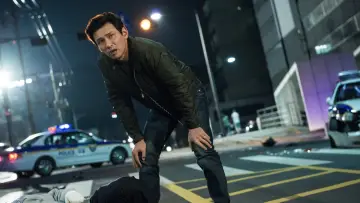 Задник до фильму"베테랑" #349907