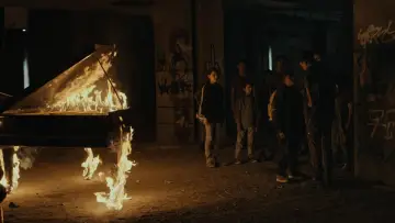 Задник до фильму"Vuelven" #408991