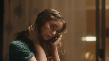 Задник до фильму"First Girl I Loved" #361097