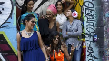 Задник до фильму"Angry Indian Goddesses" #1146480