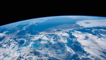 Задник до фільму "A Beautiful Planet" #417295