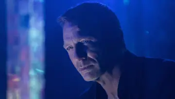 Задник до фильму"007: Не час помирати" #578493