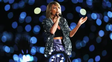 Задник до фильму"Taylor Swift: The 1989 World Tour - Live" #363810
