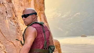Задник до фильму"Riddick: Furya" #678741