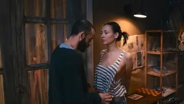 Задник до фильму"Тепер я буду любити тебе" #1158293