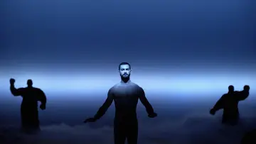 Задник до фільму "Adam