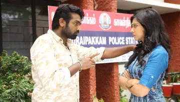 Задник до фільму "காதலும் கடந்து போகும்" #1651725