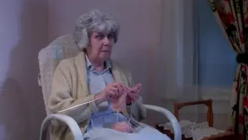 Задник до фильму"Mom" #648257
