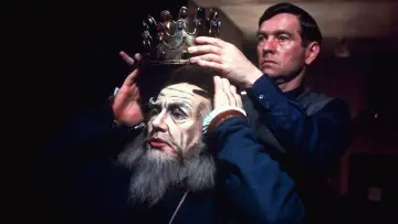 Задник до фильму"The Dresser" #1128690