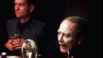 Задник до фильму"The Dresser" #496097